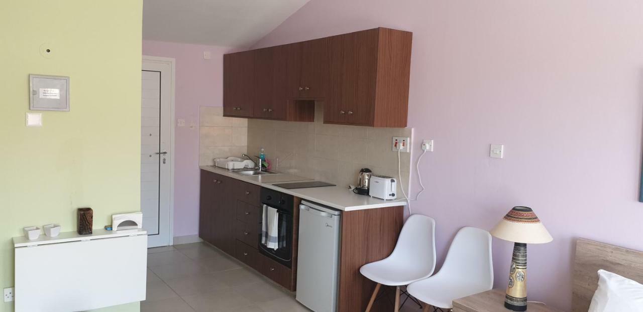 Emilia 11 Apartment Polis